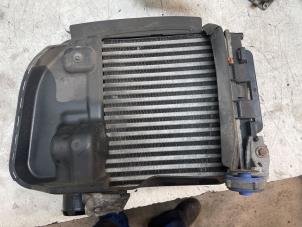 Gebruikte Intercooler Peugeot 308 SW (L4/L9/LC/LJ/LR) 1.2 12V e-THP PureTech 110 Prijs op aanvraag aangeboden door Autodemontage van de Laar