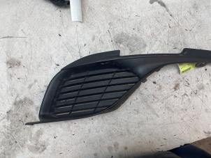 Gebruikte Bumper Rooster Peugeot 308 SW (L4/L9/LC/LJ/LR) 1.2 12V e-THP PureTech 110 Prijs € 30,00 Margeregeling aangeboden door Autodemontage van de Laar