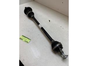 Gebruikte Steekas links-achter BMW 3 serie Touring (G21) 318i 2.0 TwinPower Turbo 16V Prijs € 125,00 Margeregeling aangeboden door Autodemontage van de Laar