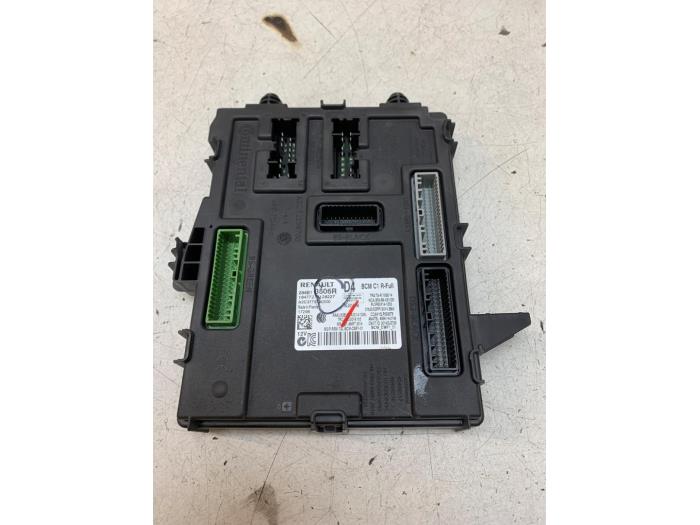 Gebruikte Bodycontrol Module Renault Megane IV Estate (RFBK) 1.5 Energy dCi 110 Prijs op aanvraag aangeboden door Autodemontage van de Laar