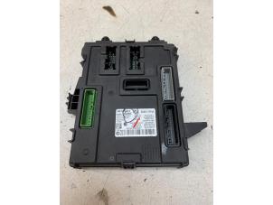 Gebruikte Module Bodycontrol Renault Megane IV Estate (RFBK) 1.5 Energy dCi 110 Prijs op aanvraag aangeboden door Autodemontage van de Laar