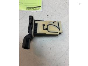 Gebruikte Luchtmassameter Renault Megane IV Estate (RFBK) 1.5 Energy dCi 110 Prijs € 70,00 Margeregeling aangeboden door Autodemontage van de Laar