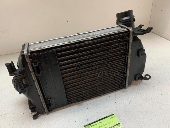 Gebruikte Intercooler Renault Megane IV Estate (RFBK) 1.5 Energy dCi 110 Prijs € 75,00 Margeregeling aangeboden door Autodemontage van de Laar