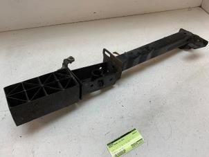 Gebruikte Subframe Renault Megane IV Estate (RFBK) 1.5 Energy dCi 110 Prijs op aanvraag aangeboden door Autodemontage van de Laar