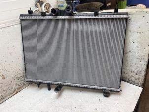 Gebruikte Radiateur Renault Koleos I 2.5 16V 4x4 Prijs € 35,00 Margeregeling aangeboden door Autodemontage van de Laar