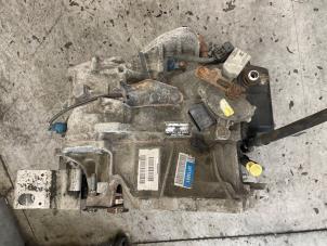 Gebruikte Versnellingsbak Volvo XC90 I 2.5 T 20V Prijs € 400,00 Margeregeling aangeboden door Autodemontage van de Laar