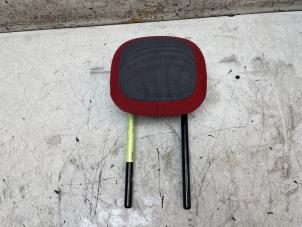 Gebruikte Hoofdsteun Renault Twingo III (AH) 1.0 SCe 70 12V Prijs € 35,00 Margeregeling aangeboden door Autodemontage van de Laar