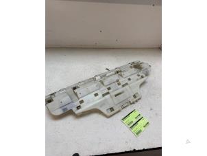 Gebruikte Bumpersteun midden-achter BMW 4 serie Gran Coupe (F36) 428i 2.0 Turbo 16V Prijs € 25,00 Margeregeling aangeboden door Autodemontage van de Laar