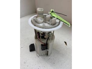 Gebruikte Benzinepomp Mitsubishi Space Star (A0) 1.2 12V Prijs € 60,00 Margeregeling aangeboden door Autodemontage van de Laar