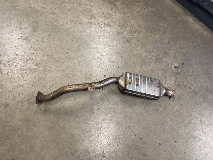 Gebruikte Katalysator Volkswagen Passat Variant (3B6) 1.9 TDI 100 Prijs € 125,00 Margeregeling aangeboden door Autodemontage van de Laar