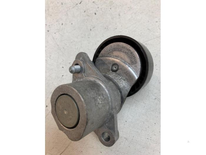 Gebruikte Spanner multiriem Volkswagen Golf VII Variant (AUVV) 1.0 TSI 12V BlueMotion Technology Prijs € 35,00 Margeregeling aangeboden door Autodemontage van de Laar
