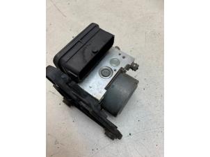 Gebruikte ABS Pomp Volkswagen Golf VII (AUA) 1.6 TDI BlueMotion 16V Prijs € 120,00 Margeregeling aangeboden door Autodemontage van de Laar