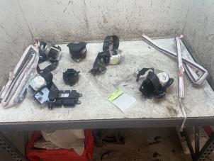 Gebruikte Airbag set + dashboard Opel Astra Mk.7 1.2 110 Prijs € 900,00 Margeregeling aangeboden door Autodemontage van de Laar