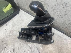 Gebruikte Versnellingspook Opel Astra Mk.7 1.2 110 Prijs € 50,00 Margeregeling aangeboden door Autodemontage van de Laar