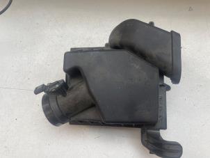 Gebruikte Luchtfilterhuis Opel Astra Mk.7 1.2 110 Prijs € 50,00 Margeregeling aangeboden door Autodemontage van de Laar
