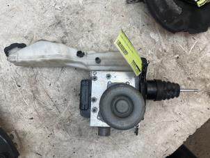 Gebruikte ABS Pomp Opel Astra Mk.7 1.2 110 Prijs op aanvraag aangeboden door Autodemontage van de Laar