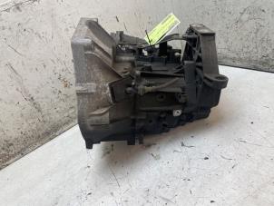 Gebruikte Versnellingsbak Fiat Grande Punto (199) 1.3 JTD Multijet 16V 85 Actual Prijs € 250,00 Margeregeling aangeboden door Autodemontage van de Laar