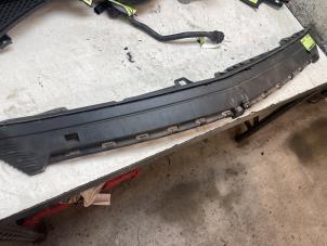 Gebruikte Bumperbalk voor Mercedes A (W176) 1.8 A-180 CDI 16V Autom. Prijs op aanvraag aangeboden door Autodemontage van de Laar