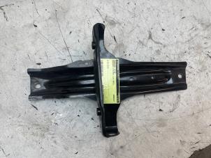 Gebruikte Frontdeel steun Mercedes A (W176) 1.8 A-180 CDI 16V Autom. Prijs op aanvraag aangeboden door Autodemontage van de Laar