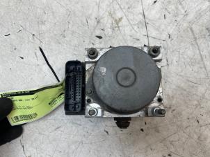 Gebruikte ABS Pomp Fiat Grande Punto (199) 1.3 JTD Multijet 16V 85 Actual Prijs op aanvraag aangeboden door Autodemontage van de Laar