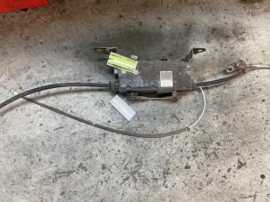 Gebruikte Handrem motor Renault Espace (JK) 2.0 Turbo 16V Grand Espace Prijs € 125,00 Margeregeling aangeboden door Autodemontage van de Laar