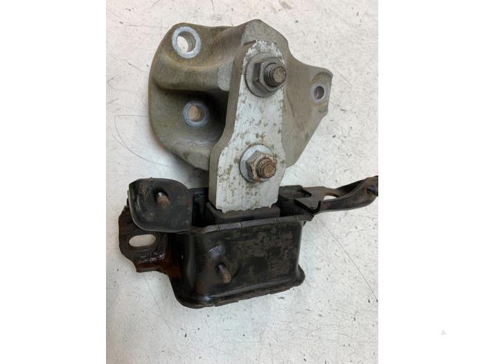 Gebruikte Motorrubber Ford Fiesta 6 (JA8) 1.25 16V Prijs € 30,00 Margeregeling aangeboden door Autodemontage van de Laar
