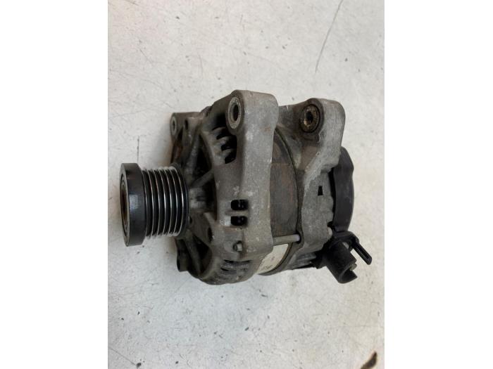 Dynamo van een Ford Fiesta 6 (JA8) 1.0 Ti-VCT 12V 65 2013