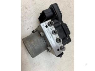 Gebruikte ABS Pomp Mercedes Citan (420.6) 1.5 110 CDI Prijs op aanvraag aangeboden door Autodemontage van de Laar