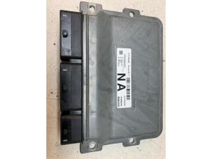 Gebruikte Computer Motormanagement Renault Clio V (RJAB) 1.0 TCe 90 12V Prijs € 275,00 Margeregeling aangeboden door Autodemontage van de Laar