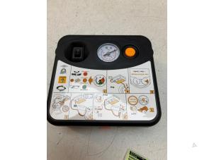 Gebruikte Bandenpomp Renault Clio V (RJAB) 1.0 TCe 90 12V Prijs op aanvraag aangeboden door Autodemontage van de Laar