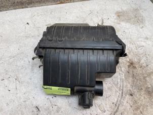 Gebruikte Luchtfilterhuis Mitsubishi Space Star (A0) 1.0 12V Prijs op aanvraag aangeboden door Autodemontage van de Laar