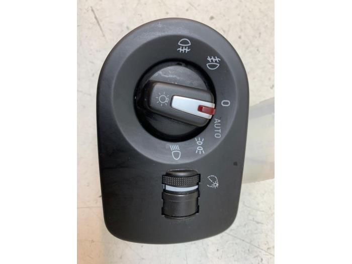 Licht Schakelaar van een Seat Leon (1P1) 2.0 TDI 16V FR 2011