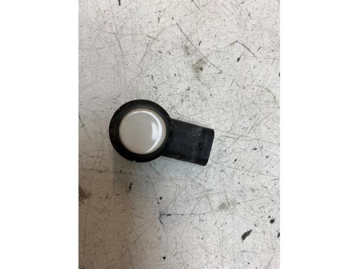 PDC Sensor van een Seat Leon (1P1) 2.0 TDI 16V FR 2011