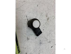 Gebruikte PDC Sensor Seat Leon (1P1) 2.0 TDI 16V FR Prijs € 20,00 Margeregeling aangeboden door Autodemontage van de Laar