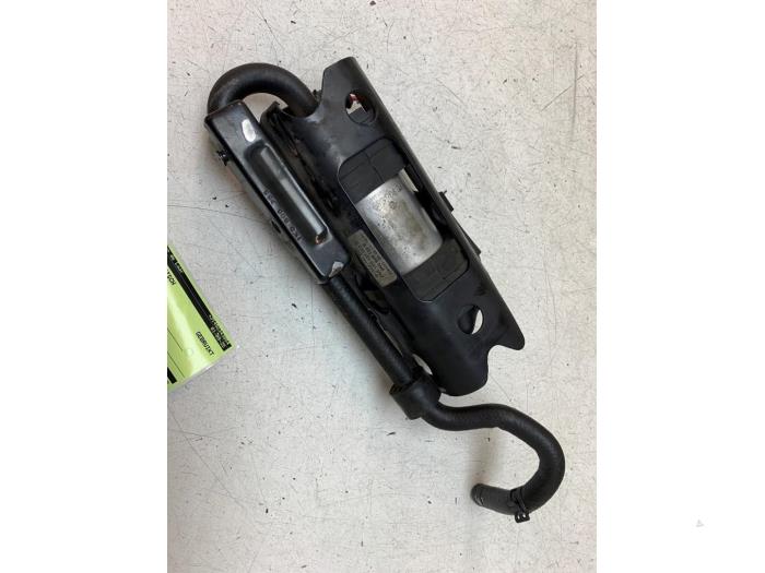 Gebruikte Tank element Pomp Seat Leon (1P1) 2.0 TDI 16V FR Prijs € 30,00 Margeregeling aangeboden door Autodemontage van de Laar