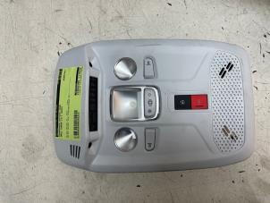 Gebruikte Binnenverlichting voor Opel Corsa F (UB/UH/UP) 1.2 Turbo 12V 100 Prijs € 35,00 Margeregeling aangeboden door Autodemontage van de Laar