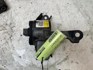 Gebruikte Motorsteun Kia Picanto (JA) 1.0 12V Prijs € 30,00 Margeregeling aangeboden door Autodemontage van de Laar