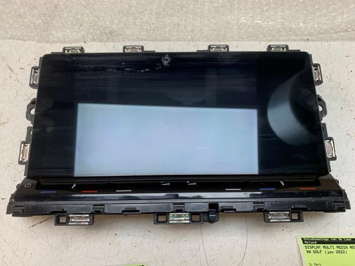 Gebruikte Display Multi Media regelunit Volkswagen Golf VIII (CD1) 1.0 TSI 12V Prijs € 375,00 Margeregeling aangeboden door Autodemontage van de Laar