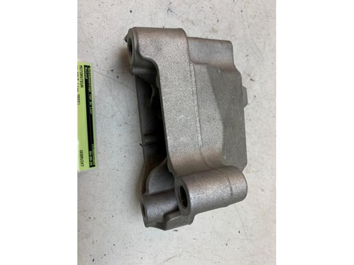 Gebruikte Motorrubber Volkswagen Golf VIII (CD1) 1.0 TSI 12V Prijs € 30,00 Margeregeling aangeboden door Autodemontage van de Laar