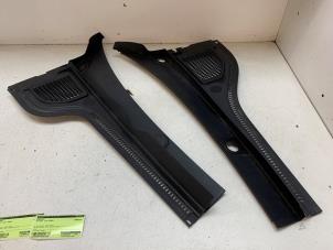 Gebruikte Paravan Volkswagen Golf VIII (CD1) 1.0 TSI 12V Prijs € 50,00 Margeregeling aangeboden door Autodemontage van de Laar