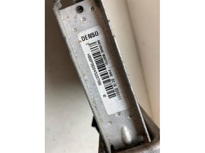 Radiateur van een Peugeot 208 I (CA/CC/CK/CL) 1.2 Vti 12V PureTech 82 2017