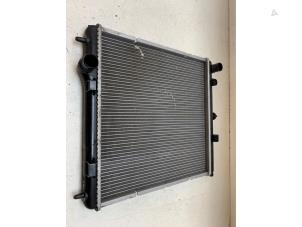 Gebruikte Radiateur Peugeot 208 I (CA/CC/CK/CL) 1.2 Vti 12V PureTech 82 Prijs € 50,00 Margeregeling aangeboden door Autodemontage van de Laar