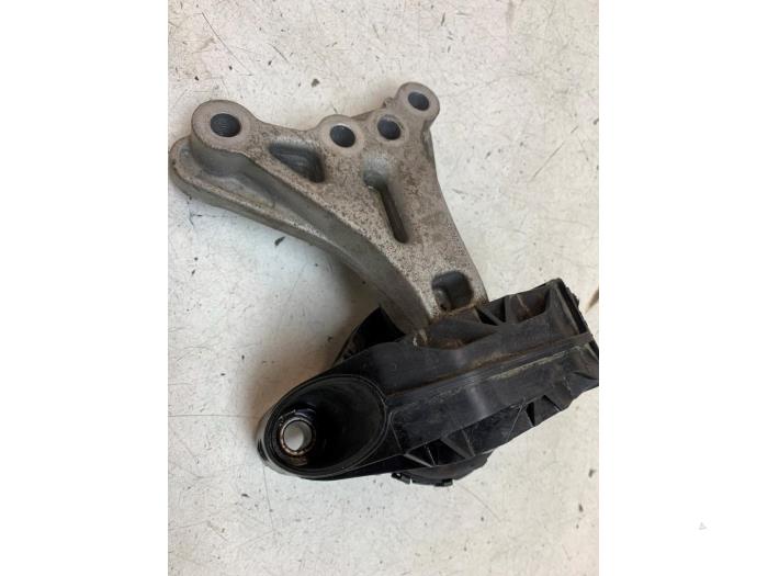 Gebruikte Motorrubber Peugeot 208 I (CA/CC/CK/CL) 1.2 Vti 12V PureTech 82 Prijs op aanvraag aangeboden door Autodemontage van de Laar