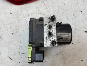 Gebruikte ABS Pomp Ford Fiesta 6 (JA8) 1.25 16V Prijs € 110,00 Margeregeling aangeboden door Autodemontage van de Laar