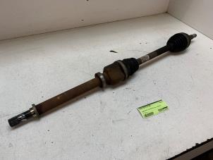 Gebruikte Aandrijfas rechts-voor Dacia Logan MCV (KS) 1.6 16V Prijs € 35,00 Margeregeling aangeboden door Autodemontage van de Laar