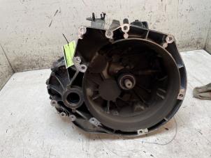 Gebruikte Versnellingsbak Volvo V40 Cross Country (MZ) 1.6 D2 Prijs € 750,00 Margeregeling aangeboden door Autodemontage van de Laar