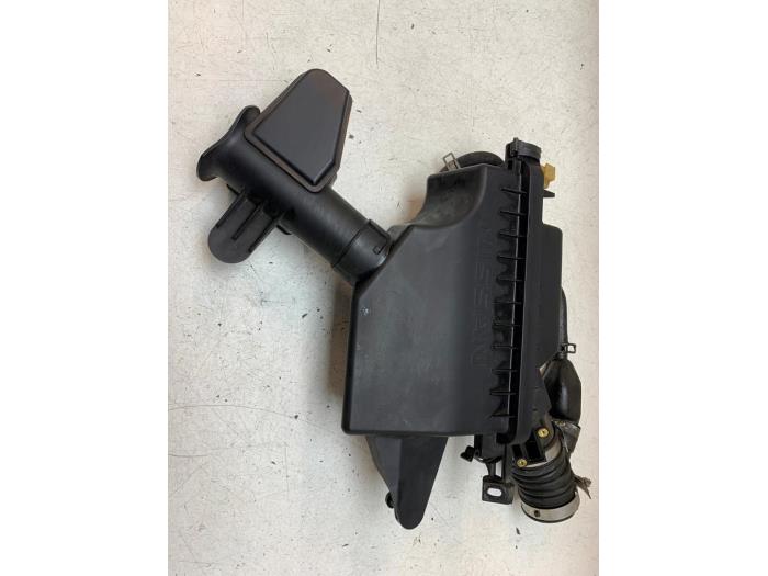 Gebruikte Luchtfilterhuis Nissan Micra (K13) 1.2 12V DIG-S Prijs € 40,00 Margeregeling aangeboden door Autodemontage van de Laar