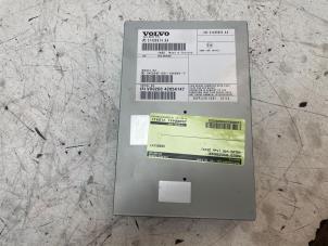 Gebruikte Radio versterker Volvo V40 Cross Country (MZ) 1.6 D2 Prijs € 35,00 Margeregeling aangeboden door Autodemontage van de Laar