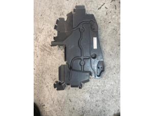 Gebruikte Luchtgeleider Citroen C3 Picasso (SH) 1.4 16V VTI 95 Prijs € 10,00 Margeregeling aangeboden door Autodemontage van de Laar