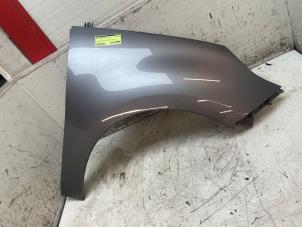 Gebruikte Spatbord rechts-voor Renault Grand Scénic III (JZ) 1.4 16V TCe 130 Prijs € 75,00 Margeregeling aangeboden door Autodemontage van de Laar